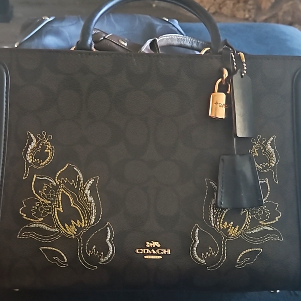 Small satchel  embroidery on front key and lock attached EUC